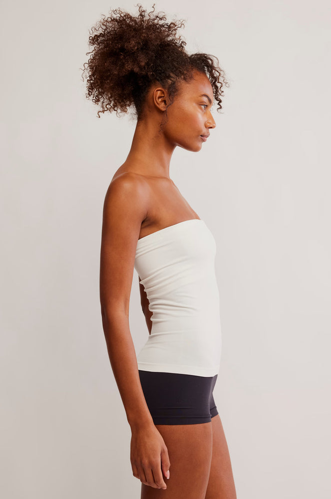 
                
                    Load image into Gallery viewer, Carrie Tube Top
                
            